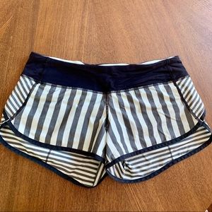 Lululemon Speed Shorts Size 6 Striped